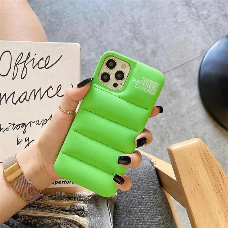 ファッションダウンジャケット風iPhoneケース™